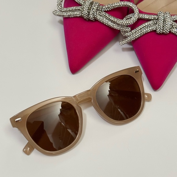 BRAND NEW WOMEN’S BROWN SUNGLASSES - Picture 2 of 7